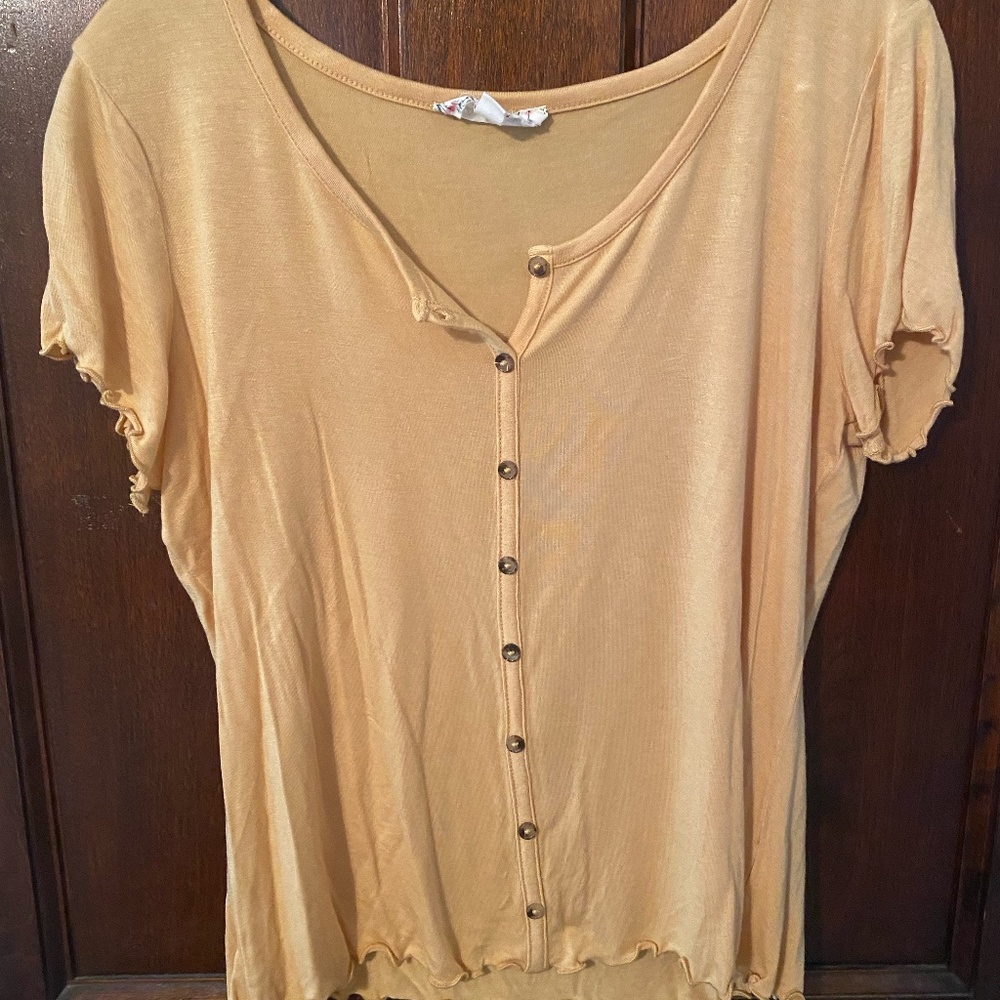 Short Sleeve Ruffle Top